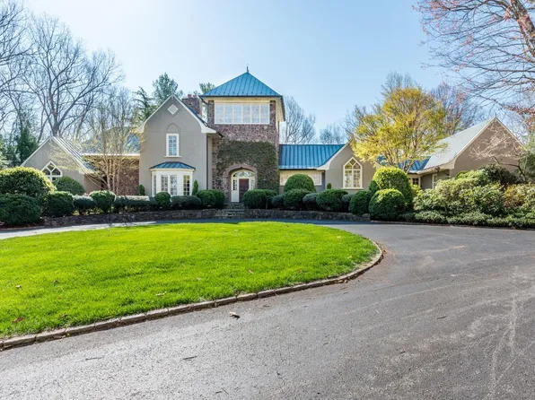 1142 Knight Rd, Coleman Falls, VA 24536