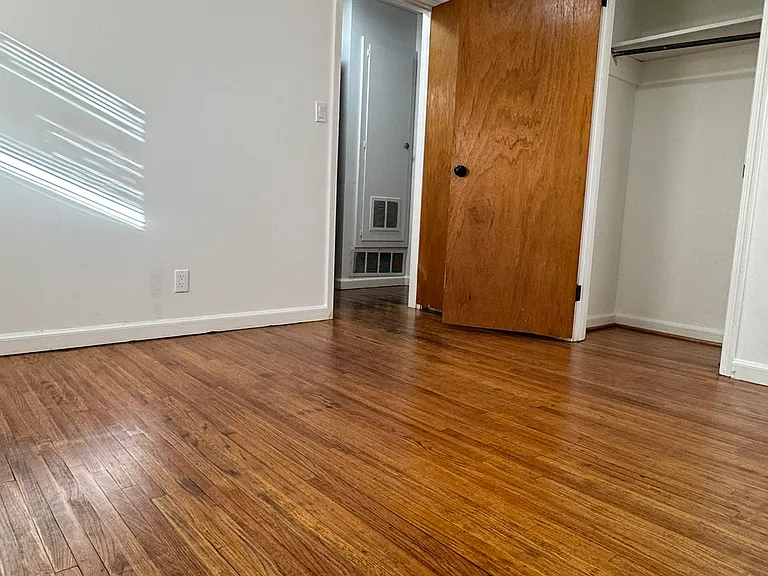 714 Avondale Rd — Photo 13