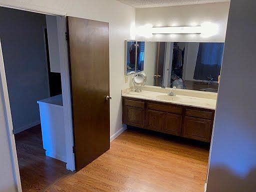 3rd image of 800 W Olive Ave