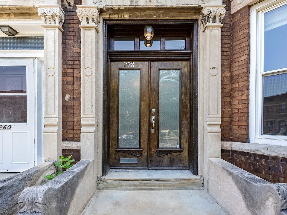 1st image of 258 Woodlawn Ave