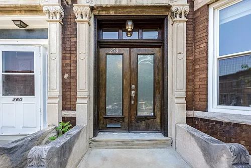 258 Woodlawn Ave Photo 1