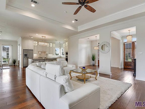 3rd image of 6046 Cypress Point Ln