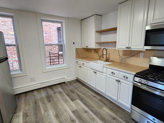 3rd image of 25 E 17th St #8-2
