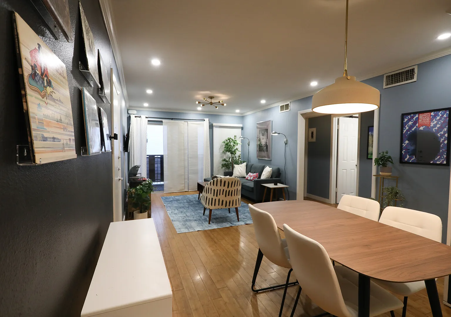 Central Condo near hike and bike trail — Photo 3