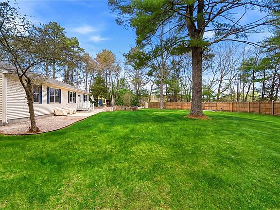 3rd image of 65 Skunk Hill Rd