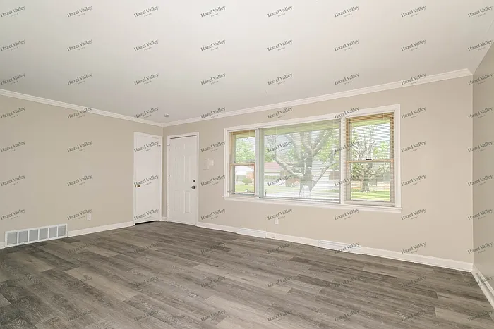 313 Ward Dr — Photo 5