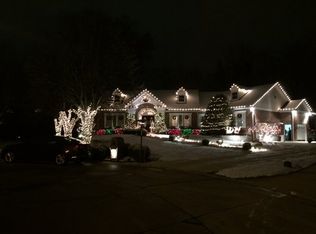 1306 Conway Oaks Dr, Chesterfield, MO 63017