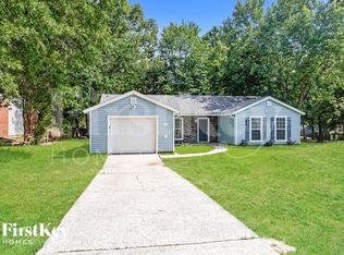 6417 Pineburr Ct, Charlotte, NC 28211