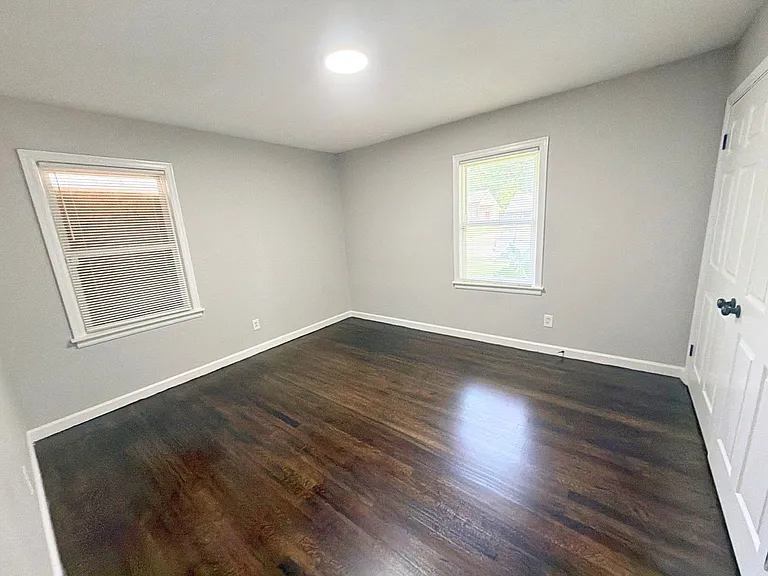 3587 Hallbrook St — Photo 13