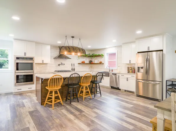 303 Ridge Road, Fairfield, ME 04937