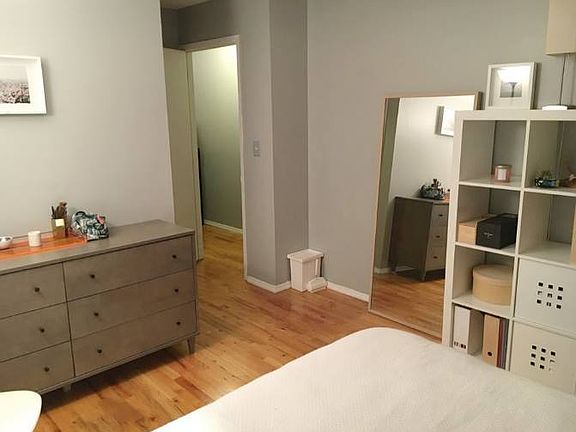 2nd image of 209 S Oxford St Floor 2