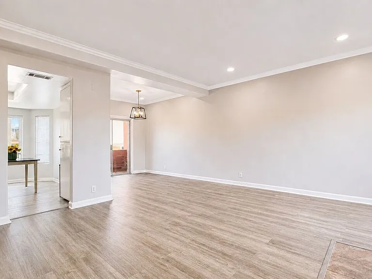 14714 S Budlong Ave #4 — Photo 5