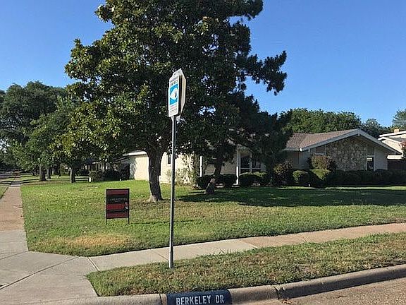4th image of 1301 Berkeley Dr