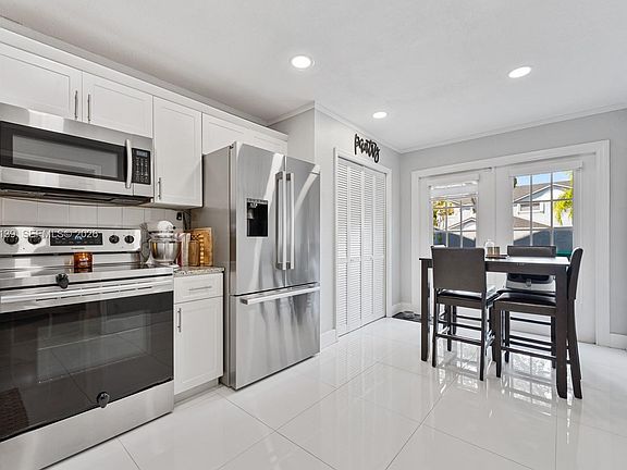 3rd image of 14265 SW 97th Ter