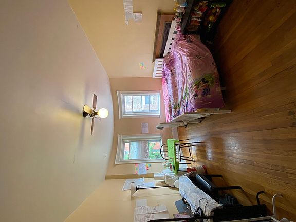 5th image of 1788 Beacon St #5A1