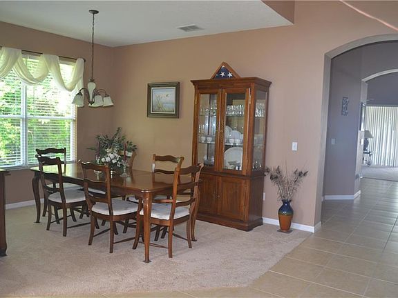 5th image of 1174 Newberg Ct