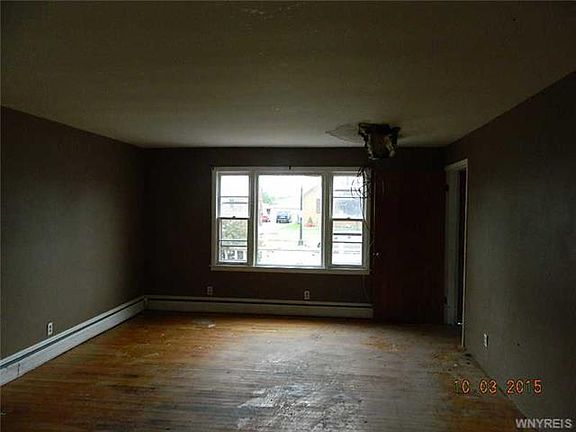 5th image of 25 Shannon Dr