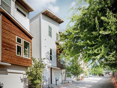 3007 E 12th St APT 4, Austin, TX, 78702