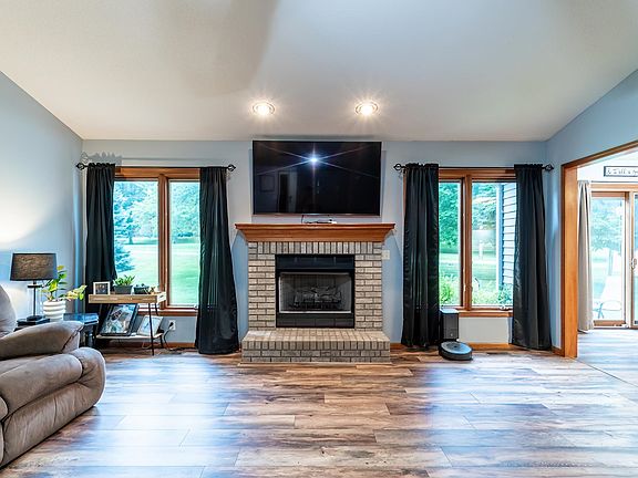 2nd image of 1503 Shadow Lake Dr
