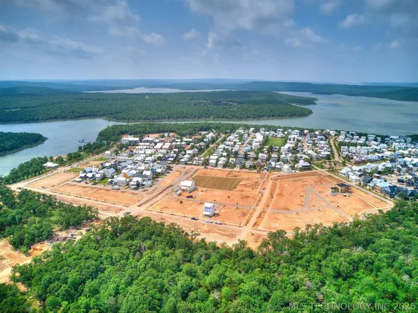 32 Hill St, Eufaula, OK 74432