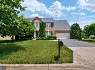 13509 Oaklands Manor Dr, Laurel, MD 20708