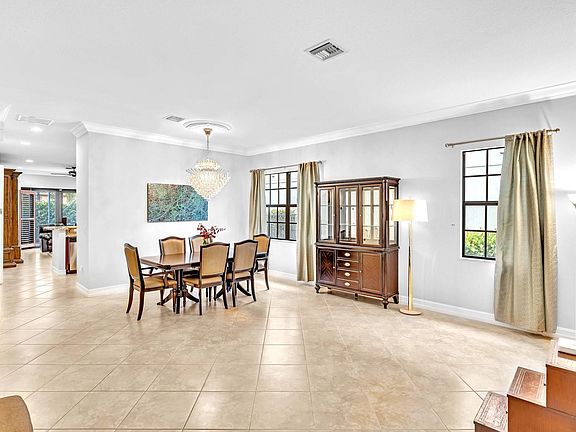 5th image of 7524 NW 113th Avenue