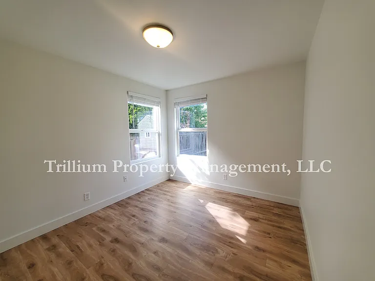 4835 N Willamette Blvd — Photo 13