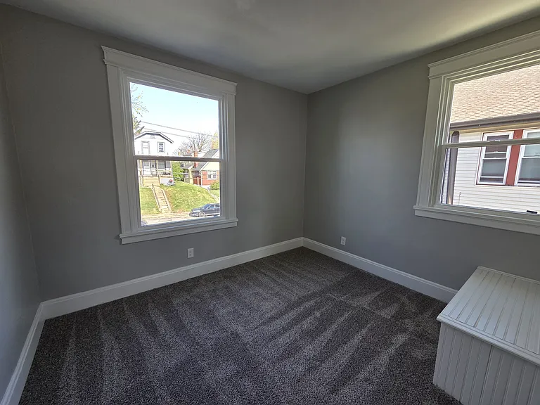 810 Pedretti Ave — Photo 8