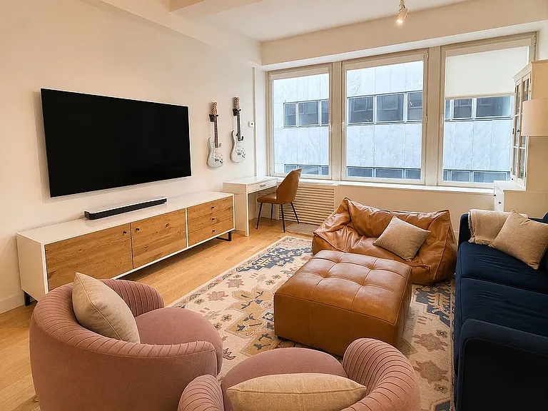 90 William St #9C — Photo 1