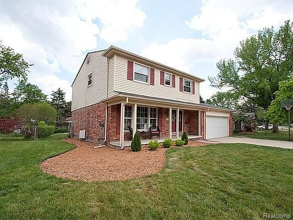 5th image of 15150 Farmbrook Dr