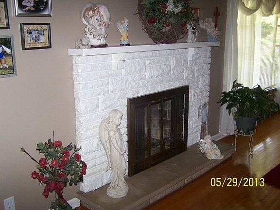 4th image of 1014 Enid Dr