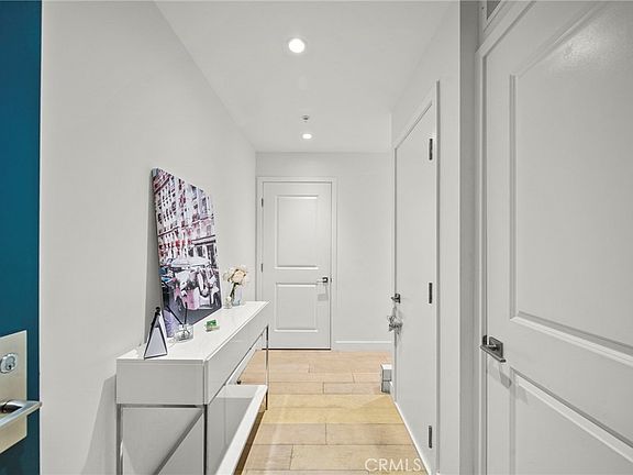 3rd image of 400 S Broadway APT 828