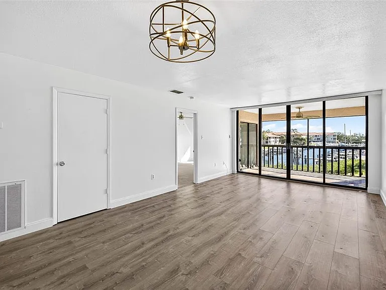 1805 Mariner Dr #52 — Photo 9
