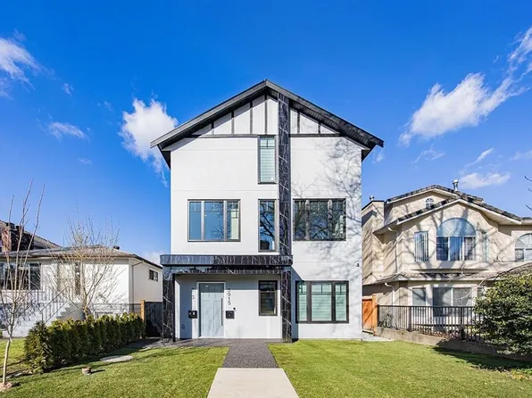 3015 E 19th Ave, Vancouver, BC V5M 2S8