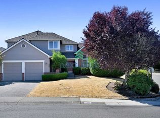 1413 233rd Ave NE, Sammamish, WA 98074