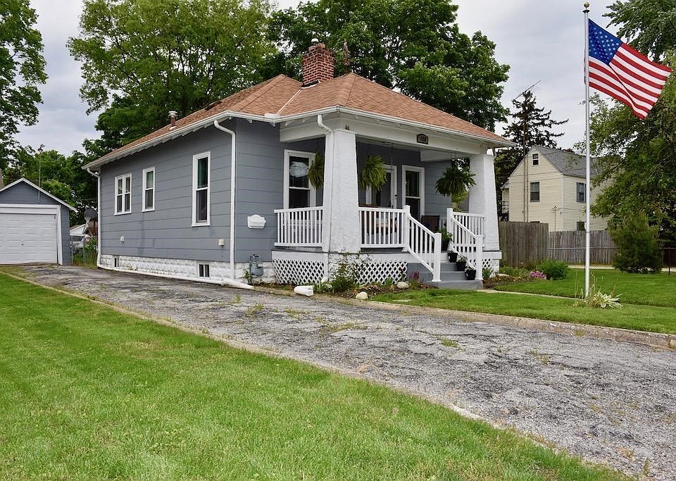 1st image of 128 Fellows Ave