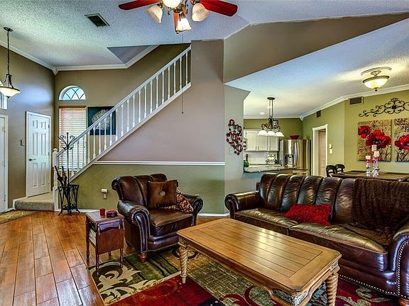 3rd image of 2813 Clearwater Dr