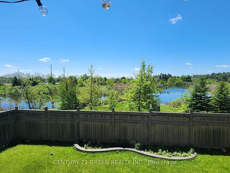 12 Royal West Dr — Photo 41