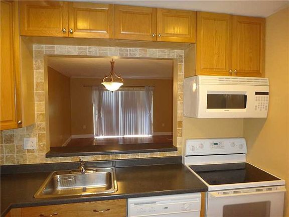 4th image of 10401 N Kendall Dr APT A101