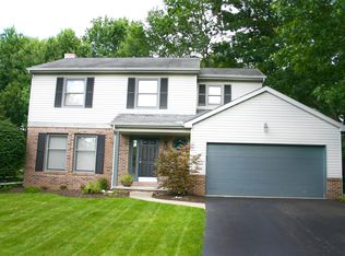 343 Hidden Lake Dr, Holland, OH 43528