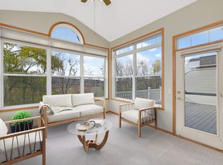 822 Woodduck Dr, Woodbury, MN 55125
