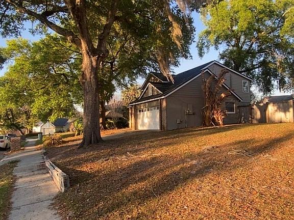 2nd image of 1025 BUCKSAW PLACE
