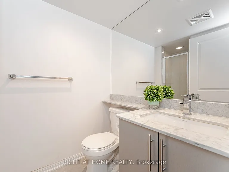 125 Western Battery Rd #1112 — Photo 21