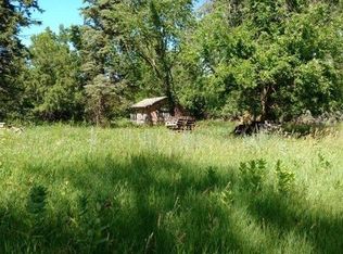 8700A Apple Creek Rd, Bismarck, ND 58504