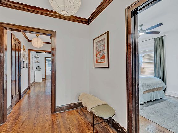 5th image of 3314 N Oakley Ave #2N