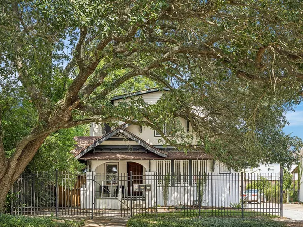 3613 Audubon Pl, Houston, TX 77006