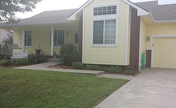 2nd image of 205 N Poston Ave