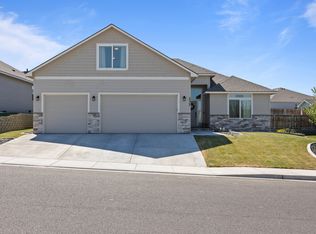 3332 S Wilson St, Kennewick, WA 99338