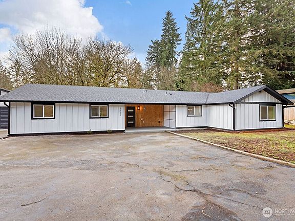 4th image of 5723 Vickery Avenue E