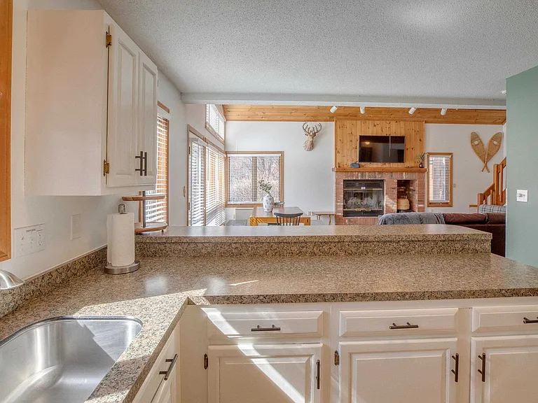 18 Ridge Dr #C-34 — Photo 7